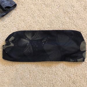 Lulu lemon head band